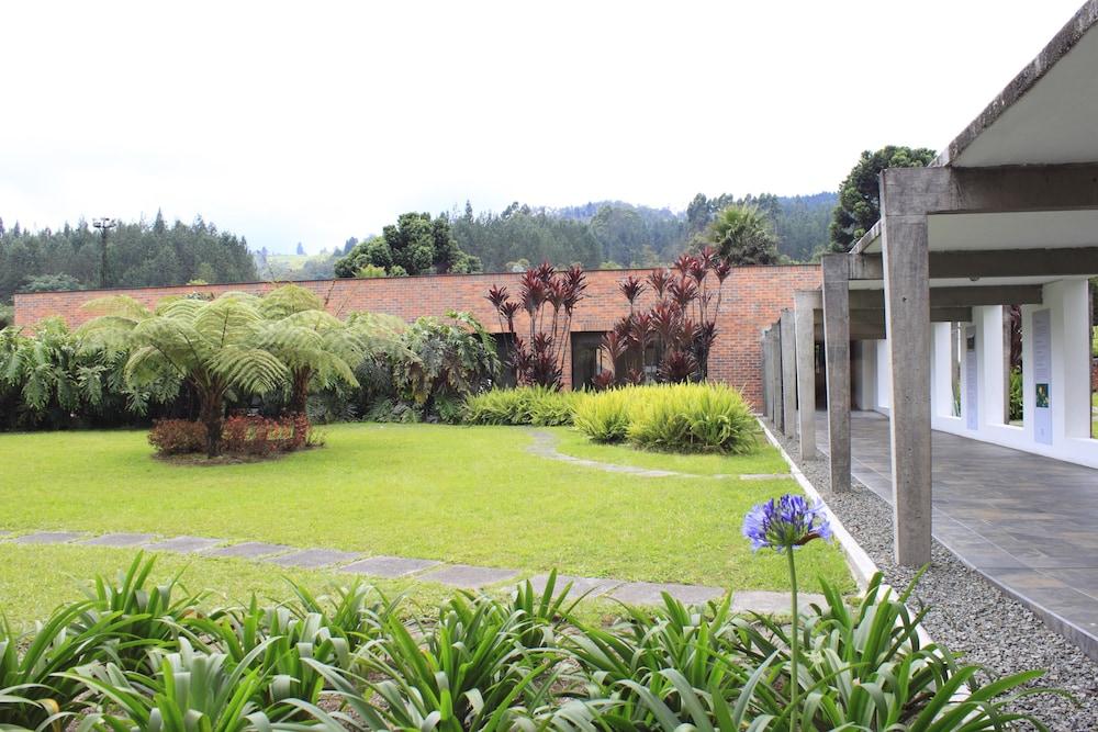 Estelar Recinto Del Pensamiento Hotel Y Centro De Convenciones Manizales Exterior photo