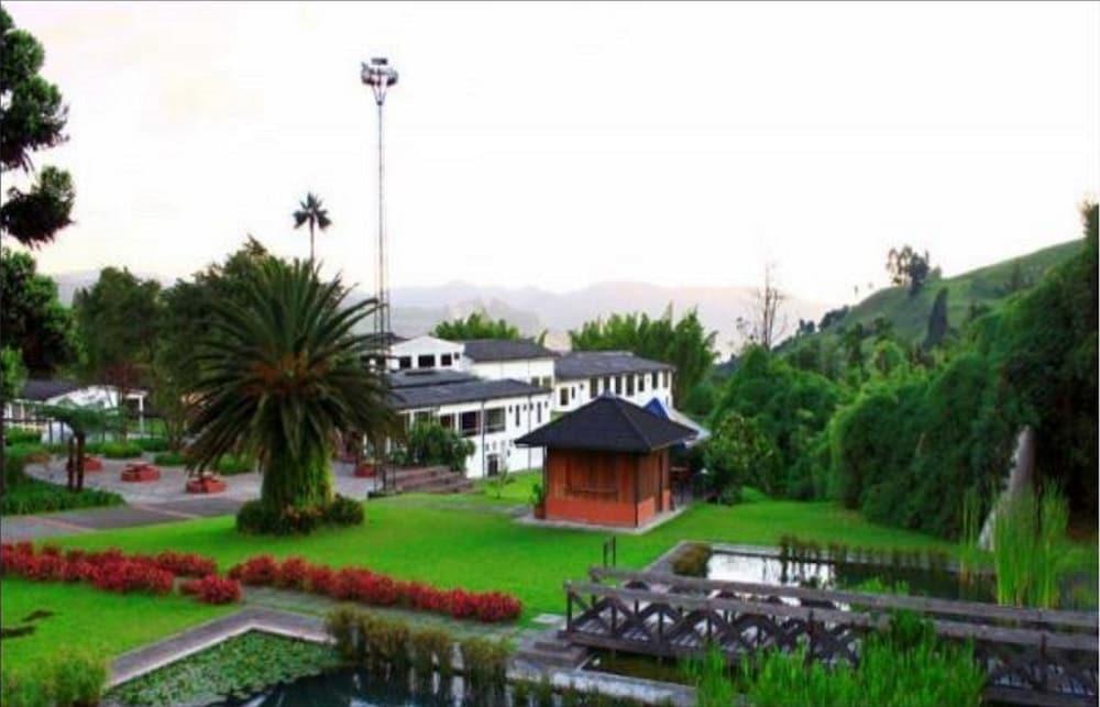 Estelar Recinto Del Pensamiento Hotel Y Centro De Convenciones Manizales Exterior photo